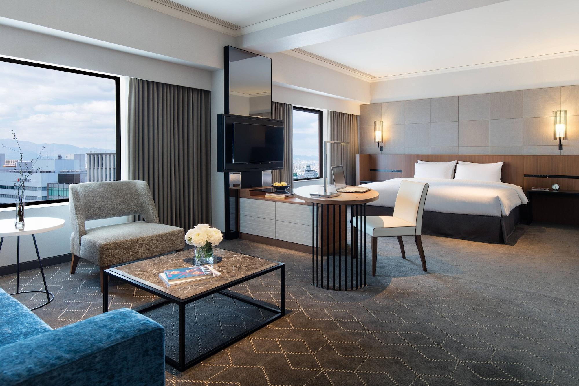 Courtyard By Marriott Shin-Osaka Station Hotel Eksteriør billede Deluxe Suite